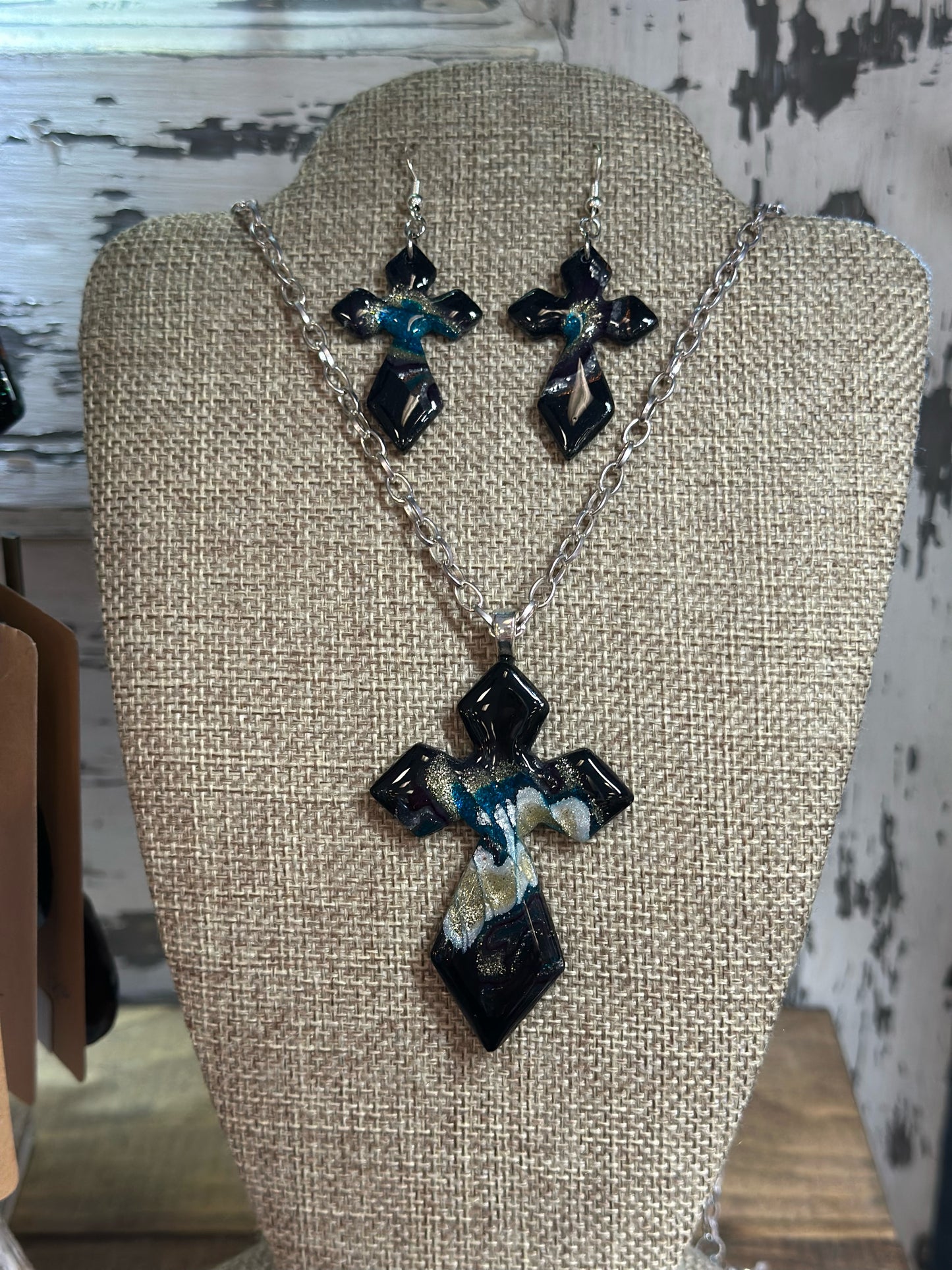Black Clay Cross Set