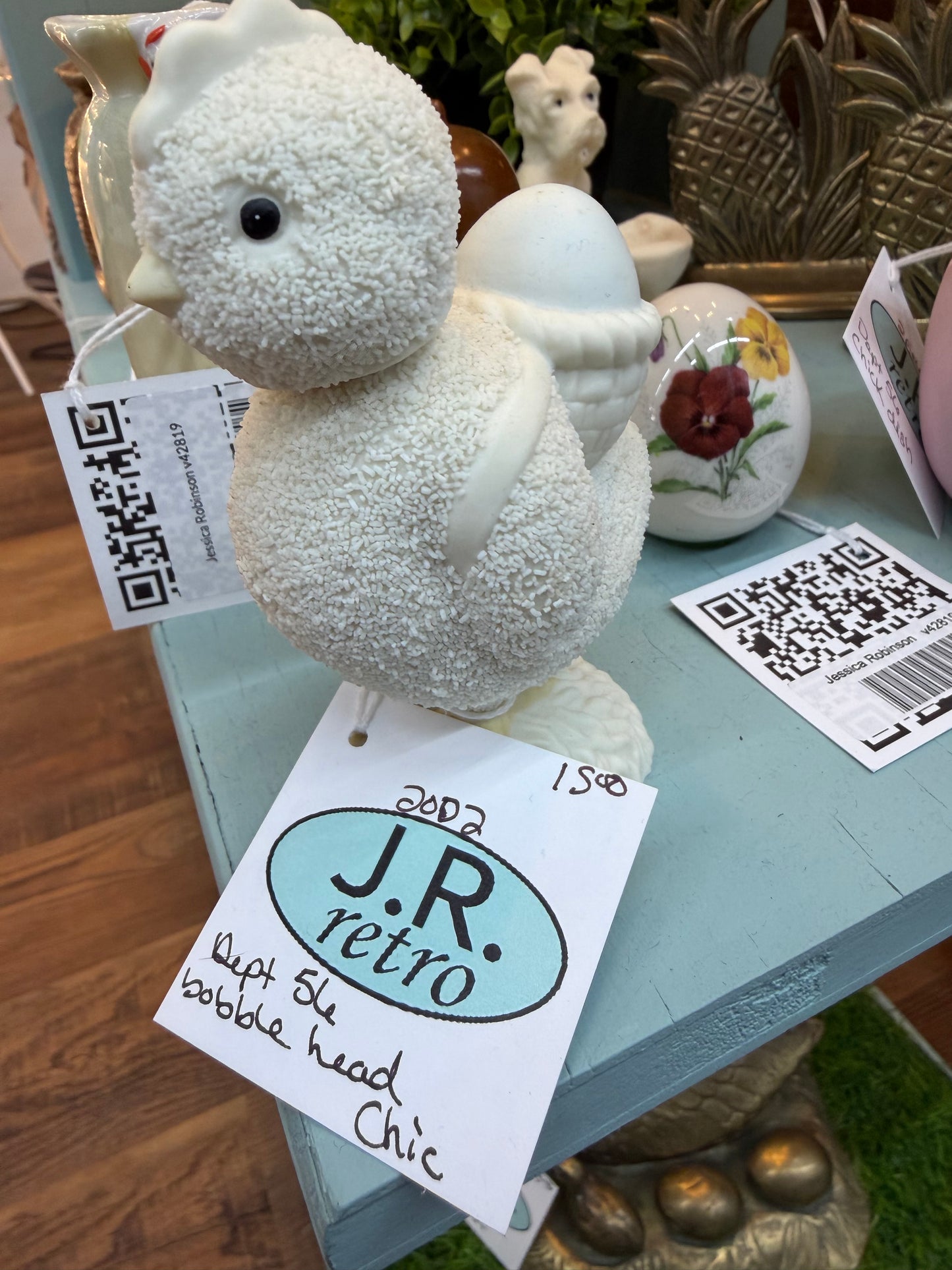 Dept. 56 Bobblehead Chic